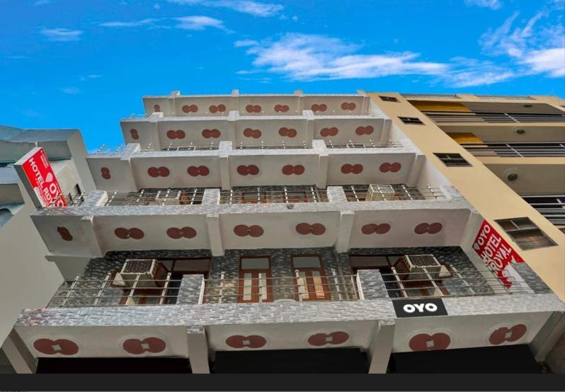 Oyo Flagship Royal Stay New Delhi Exterior photo